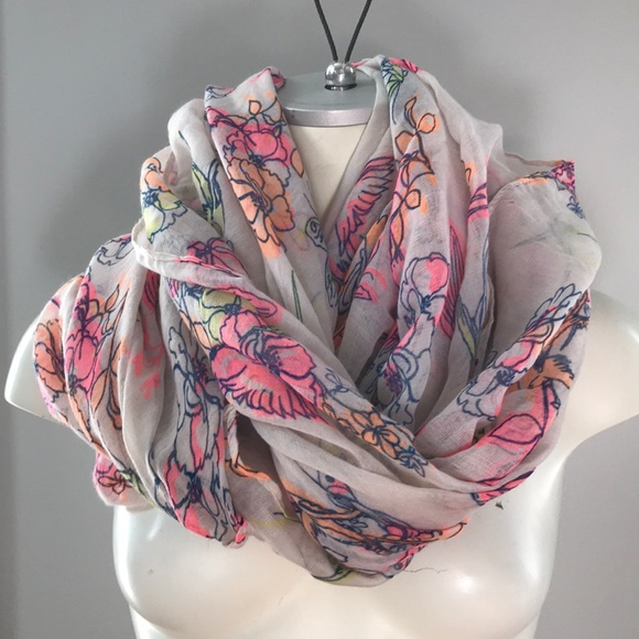 Charlotte Russe infinity scarf NWT - Picture 2 of 5